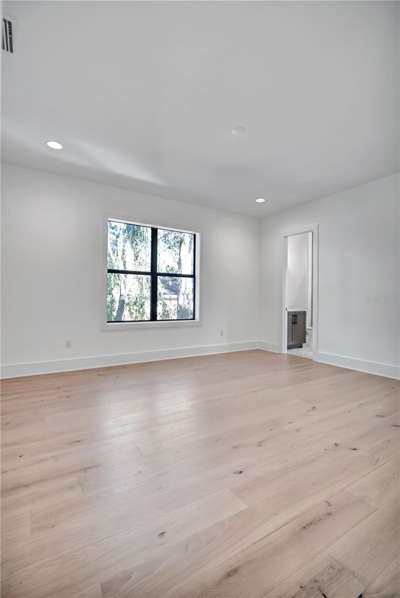 MARYLAND MANOR 2ND UNIT - Residential