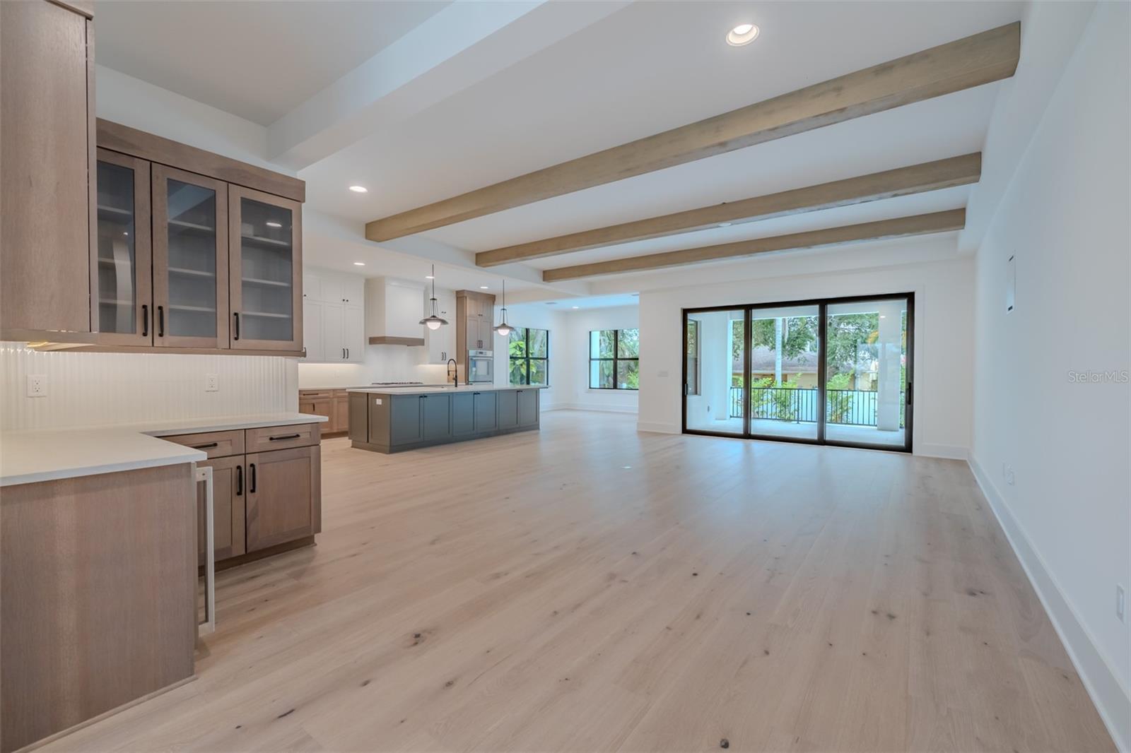 MARYLAND MANOR 2ND UNIT - Residential