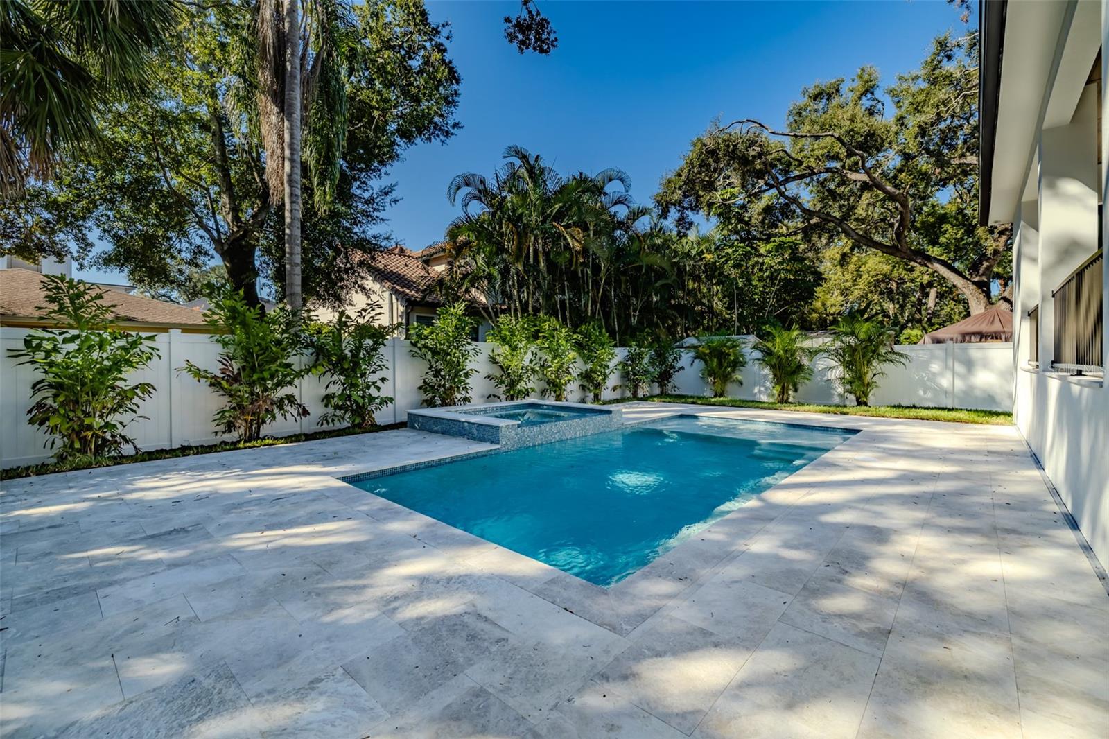 MARYLAND MANOR 2ND UNIT - Residential