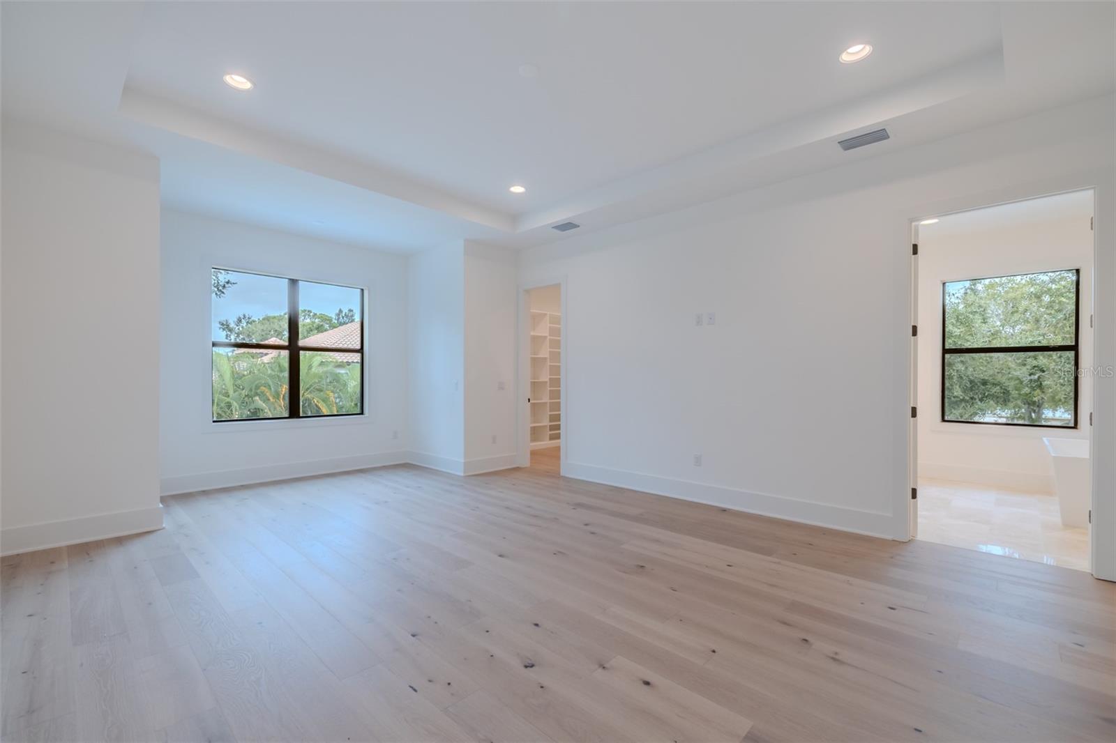 MARYLAND MANOR 2ND UNIT - Residential