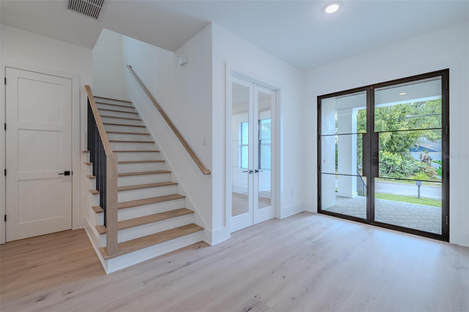 MARYLAND MANOR 2ND UNIT - Residential