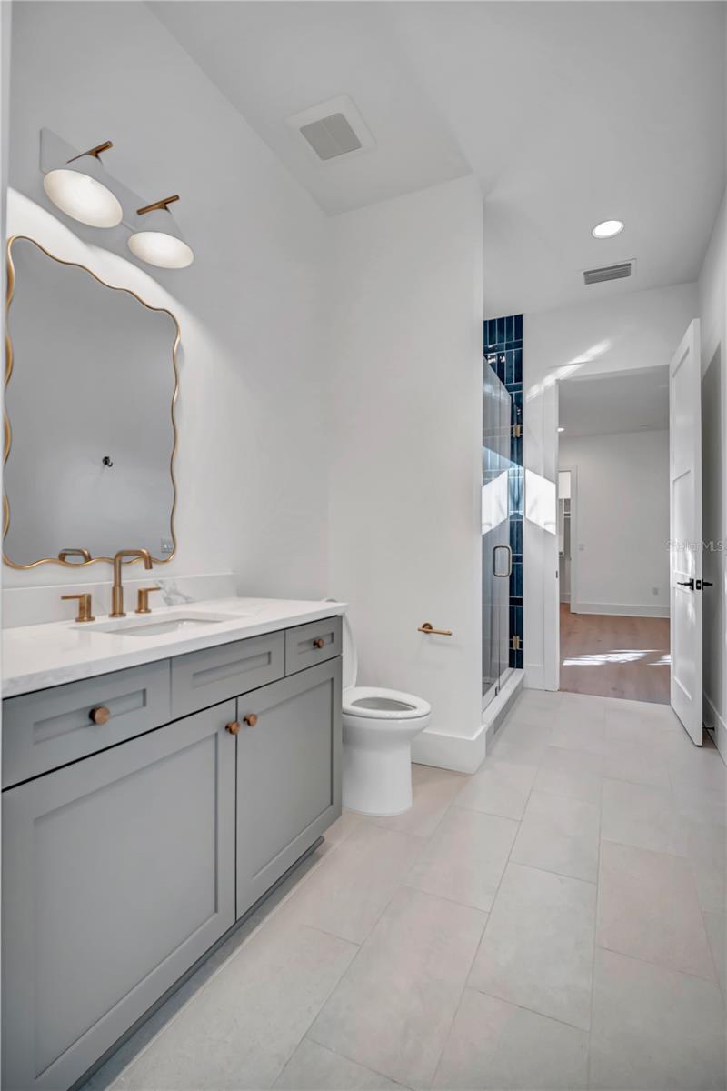 MARYLAND MANOR 2ND UNIT - Residential