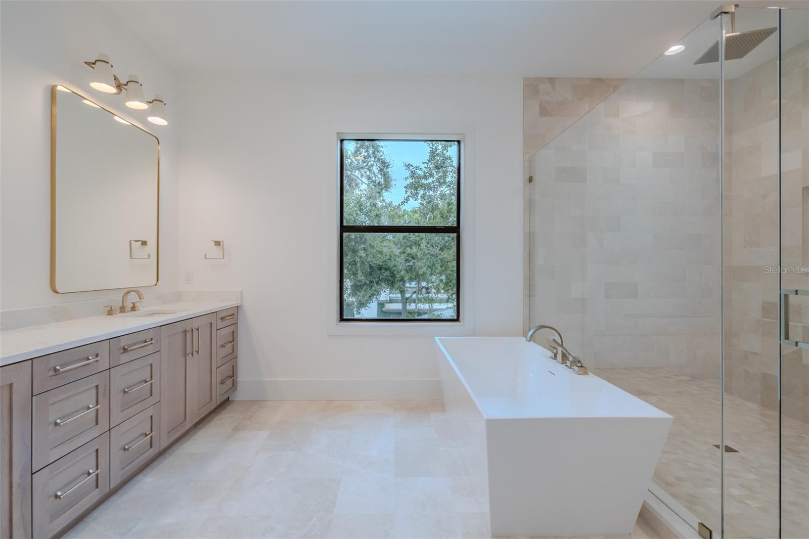 MARYLAND MANOR 2ND UNIT - Residential