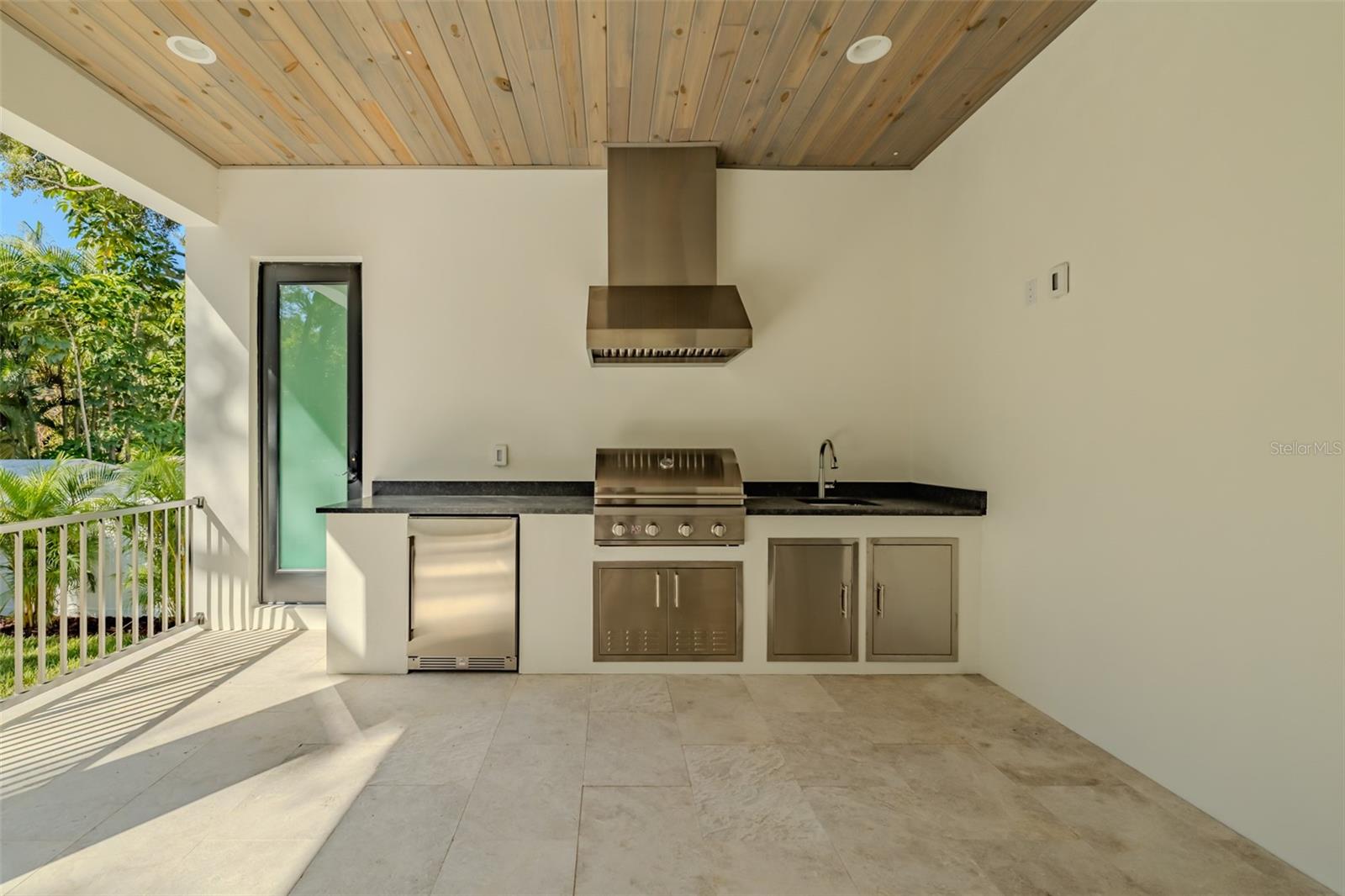 MARYLAND MANOR 2ND UNIT - Residential