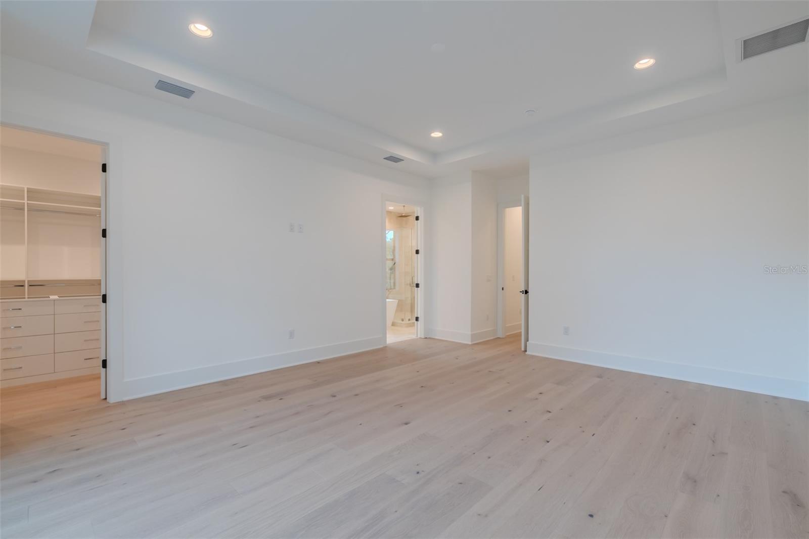 MARYLAND MANOR 2ND UNIT - Residential