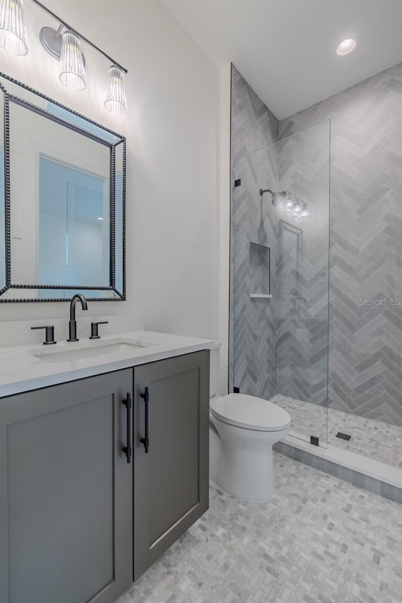 MARYLAND MANOR 2ND UNIT - Residential