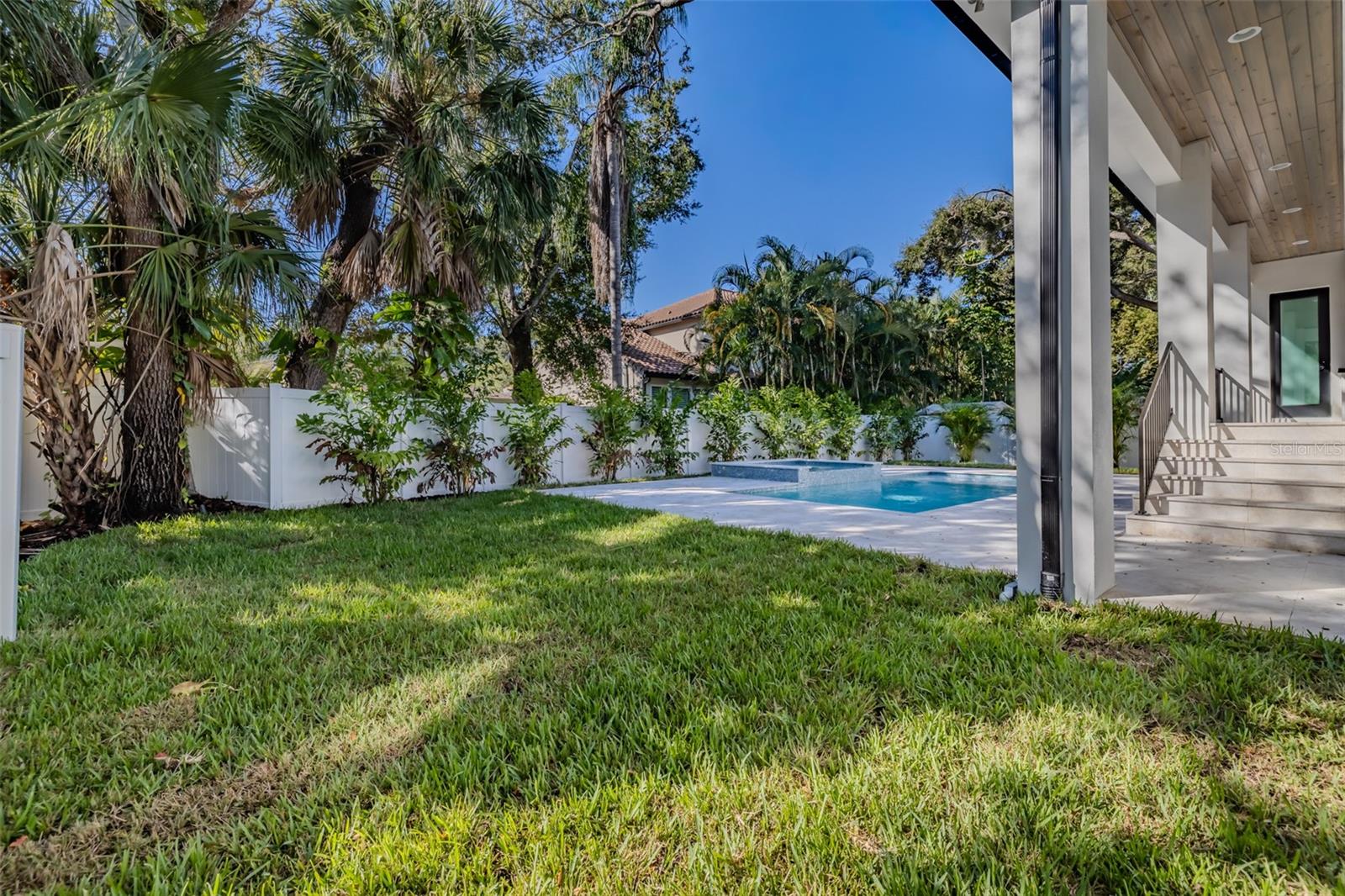 MARYLAND MANOR 2ND UNIT - Residential