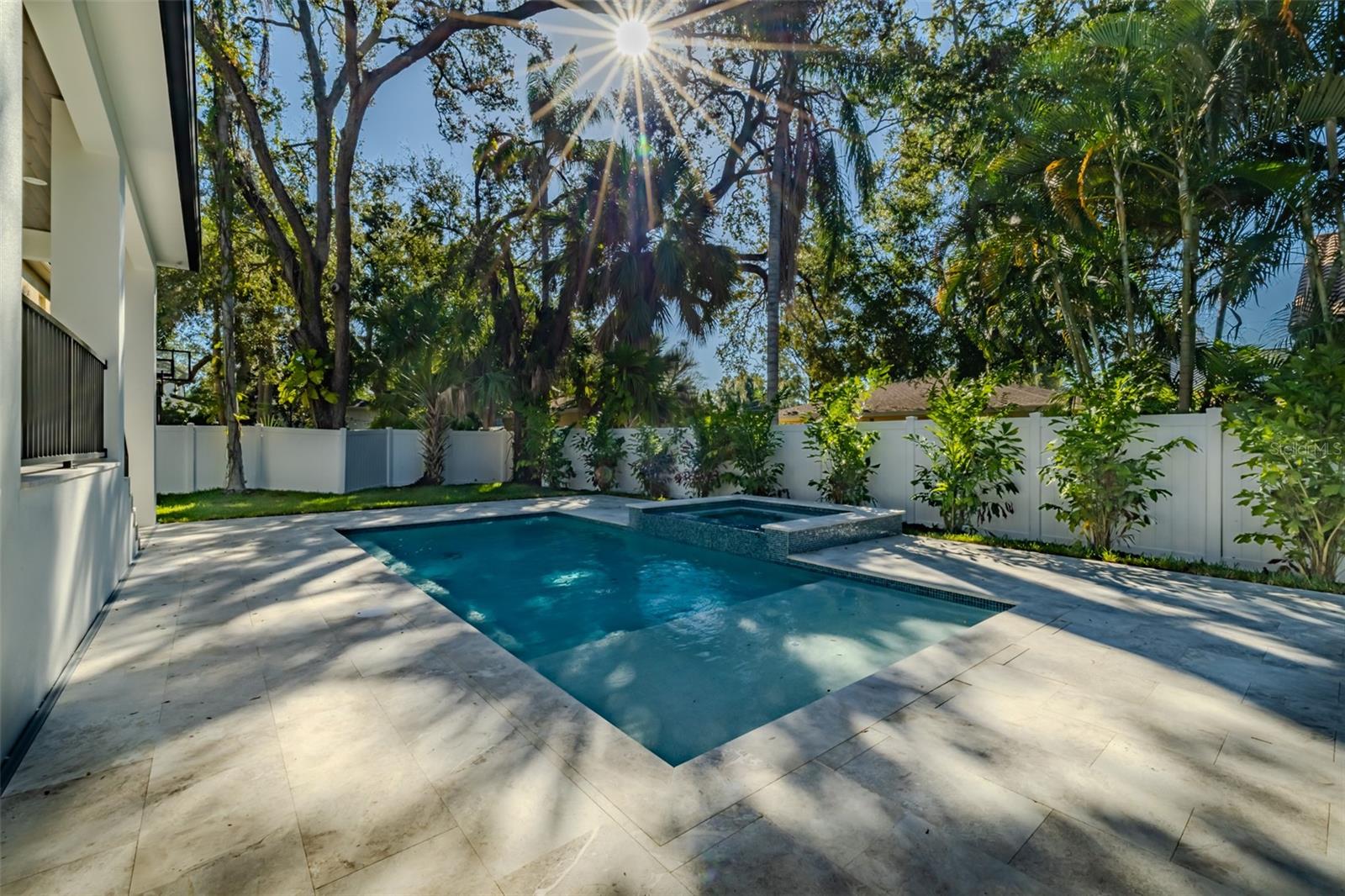 4306 W CORONA STREET
