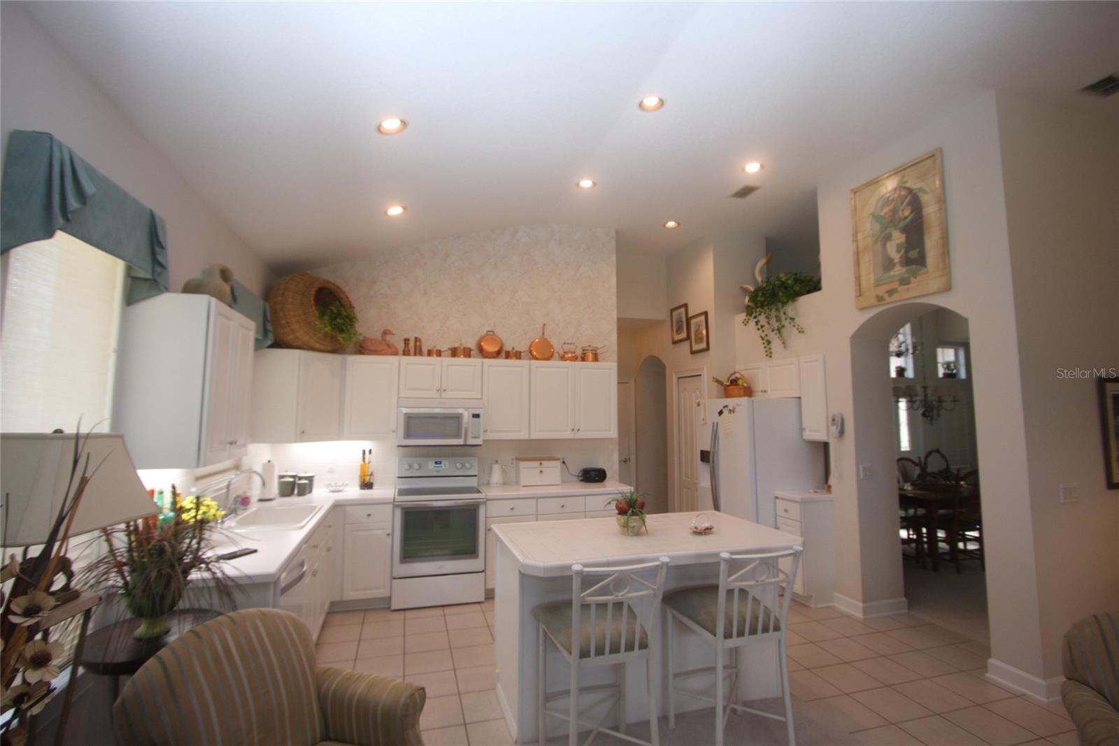 MOUNT DORA COUNTRY CLUB MOUNT DORA PH 02-2 - Residential