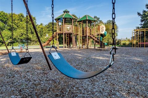 Tiny photo for 8055 Laurel Ridge Drive, Mount Dora, FL 32757 (MLS # O6386865)