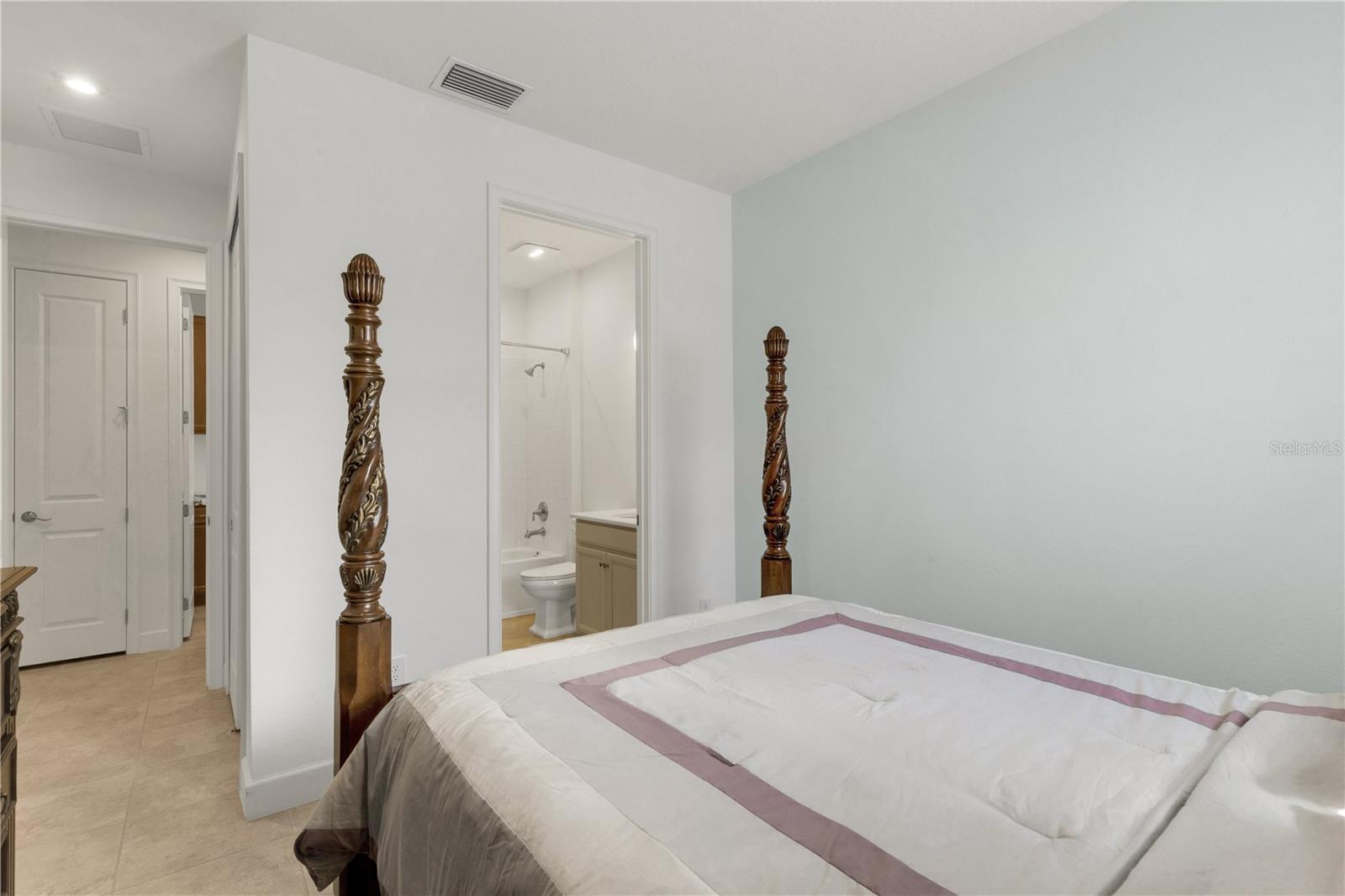 ARTISAN LAKES ESPLANADE PH IV SUBPH A, B, - Residential