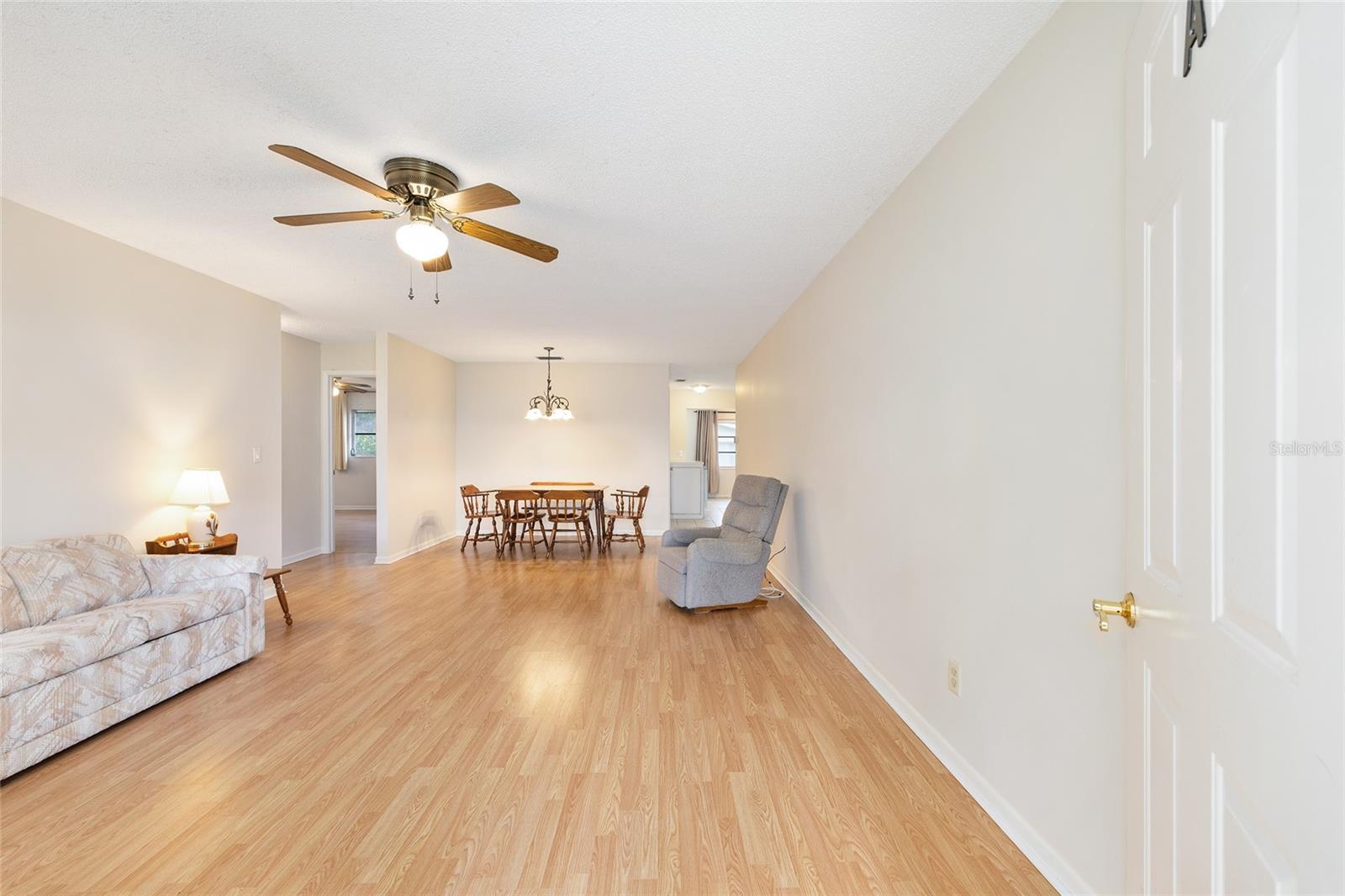 ON TOP OF THE WORLD - Residential