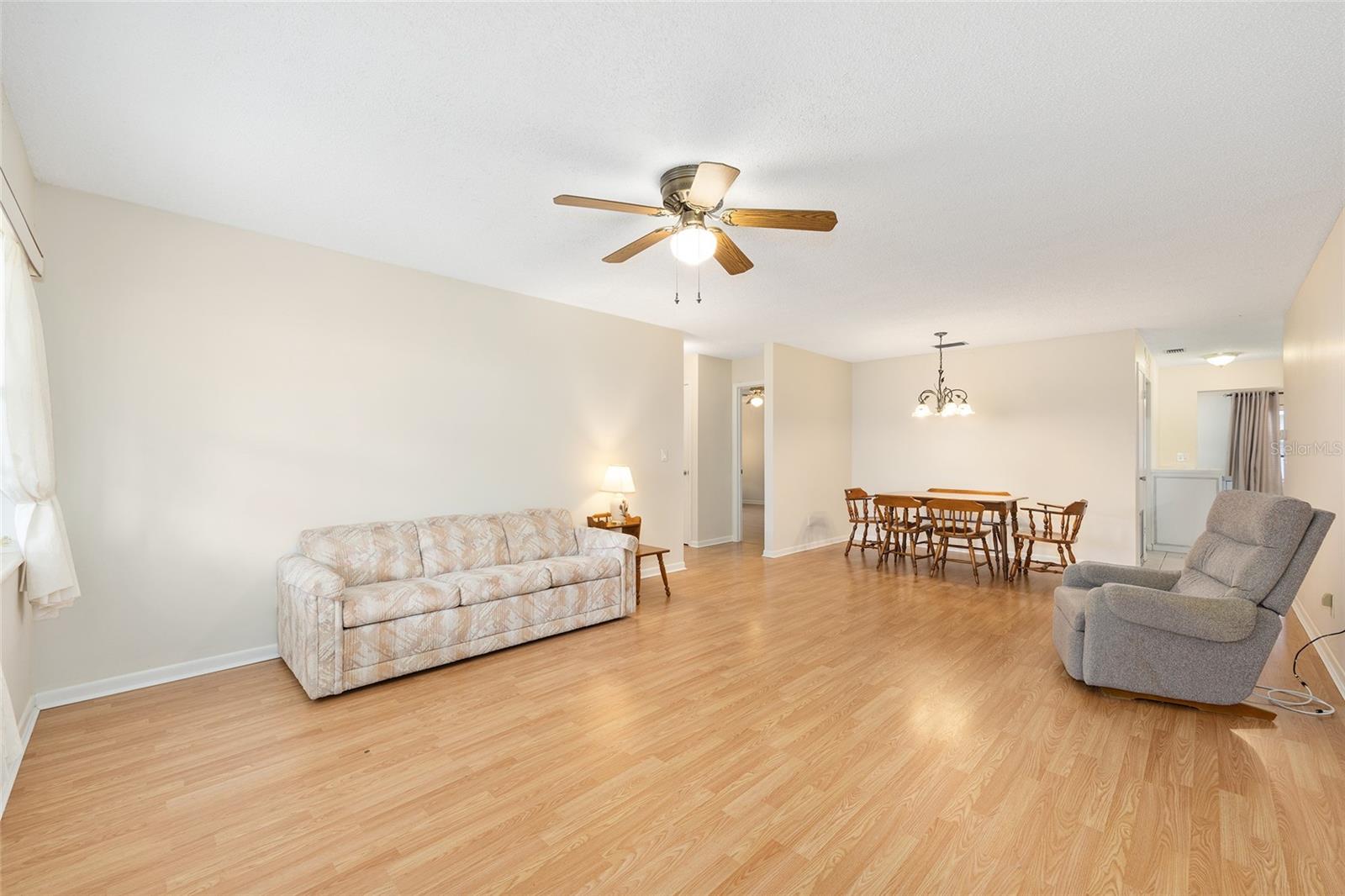 ON TOP OF THE WORLD - Residential