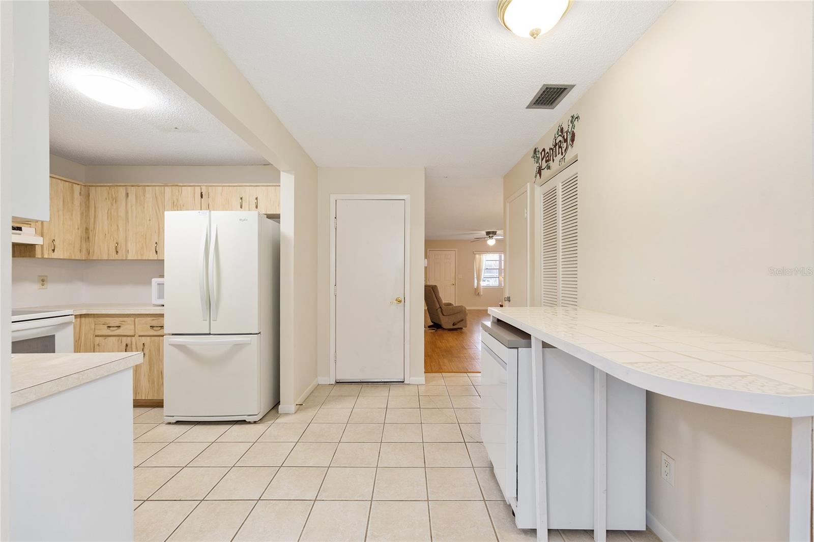 ON TOP OF THE WORLD - Residential