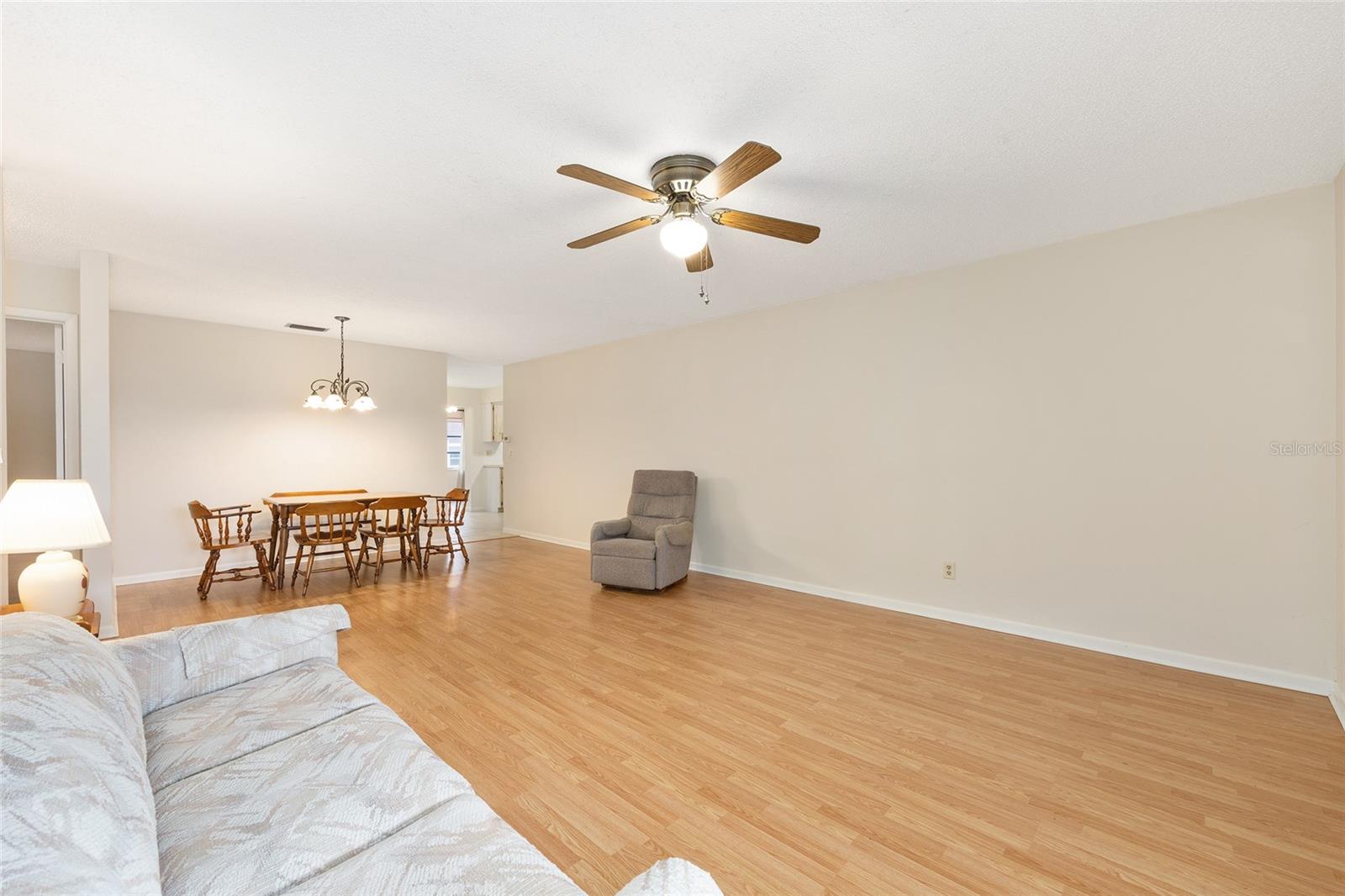 ON TOP OF THE WORLD - Residential