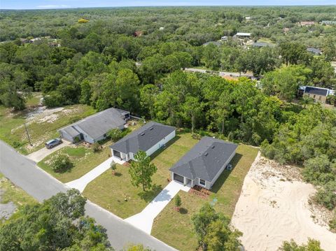 A home in LAKE WALES