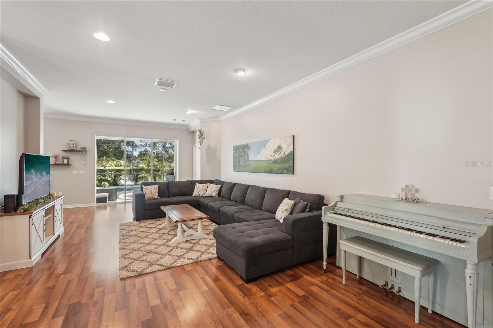 CENTRAL PARK PH B-1 - Residential