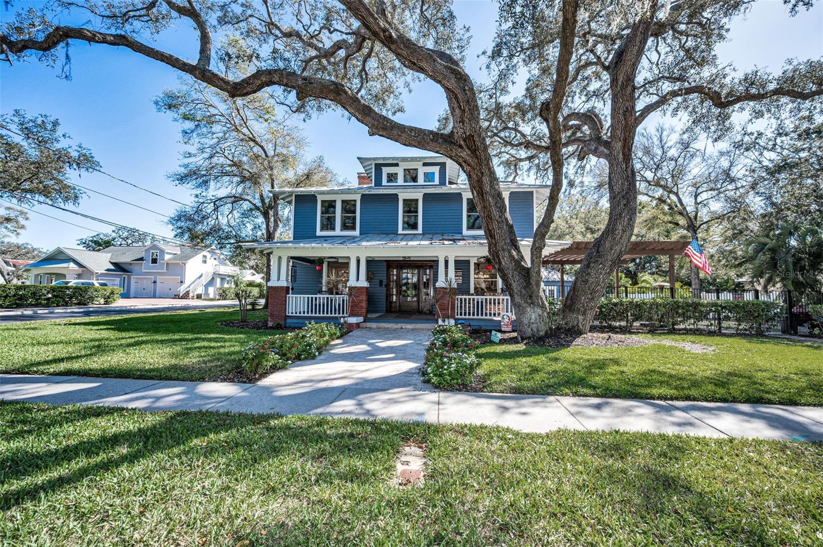 527 SCOTLAND STREET