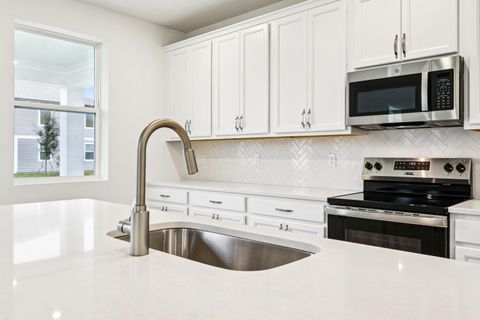 Tiny photo for 30158 Rustic Mill Street, Mount Dora, FL 32757 (MLS # O6286431)