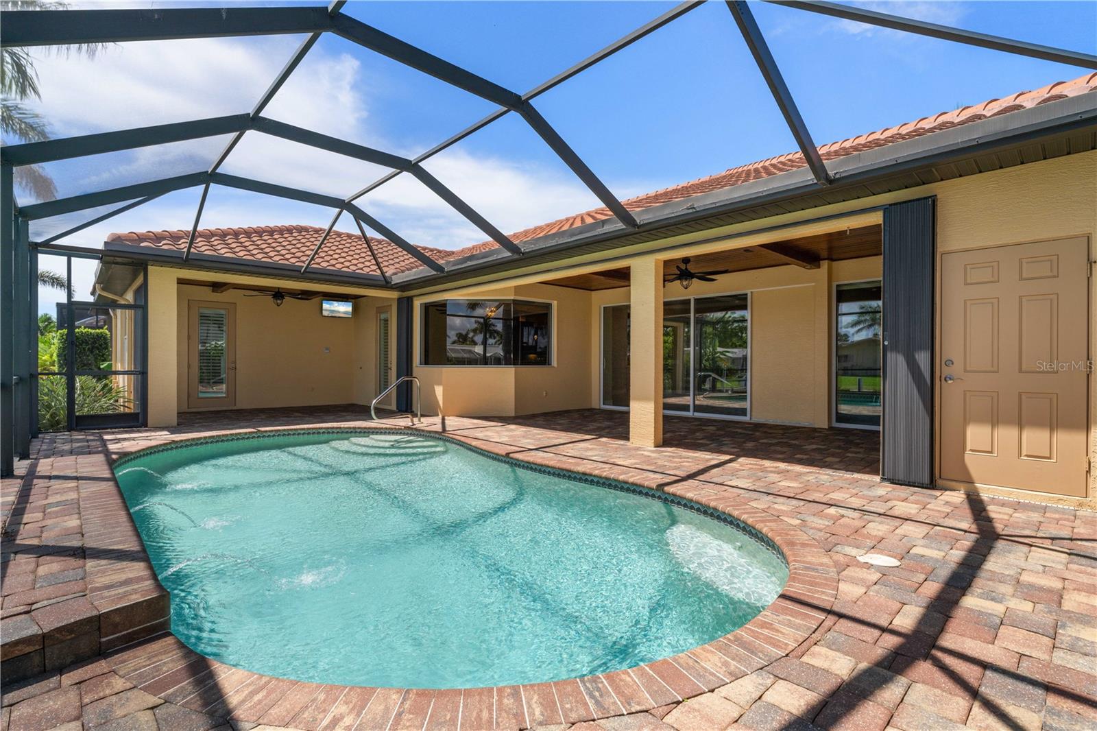 PUNTA GORDA ISLES SEC 04 - Residential