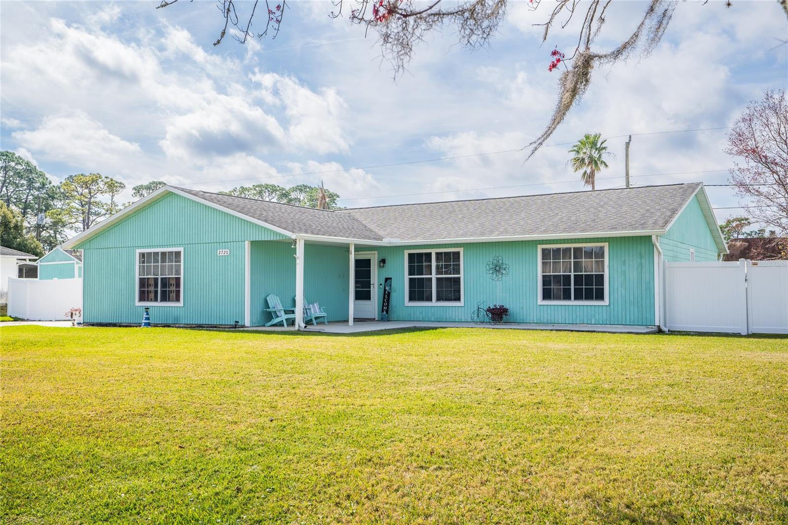 2720 QUEEN PALM DRIVE