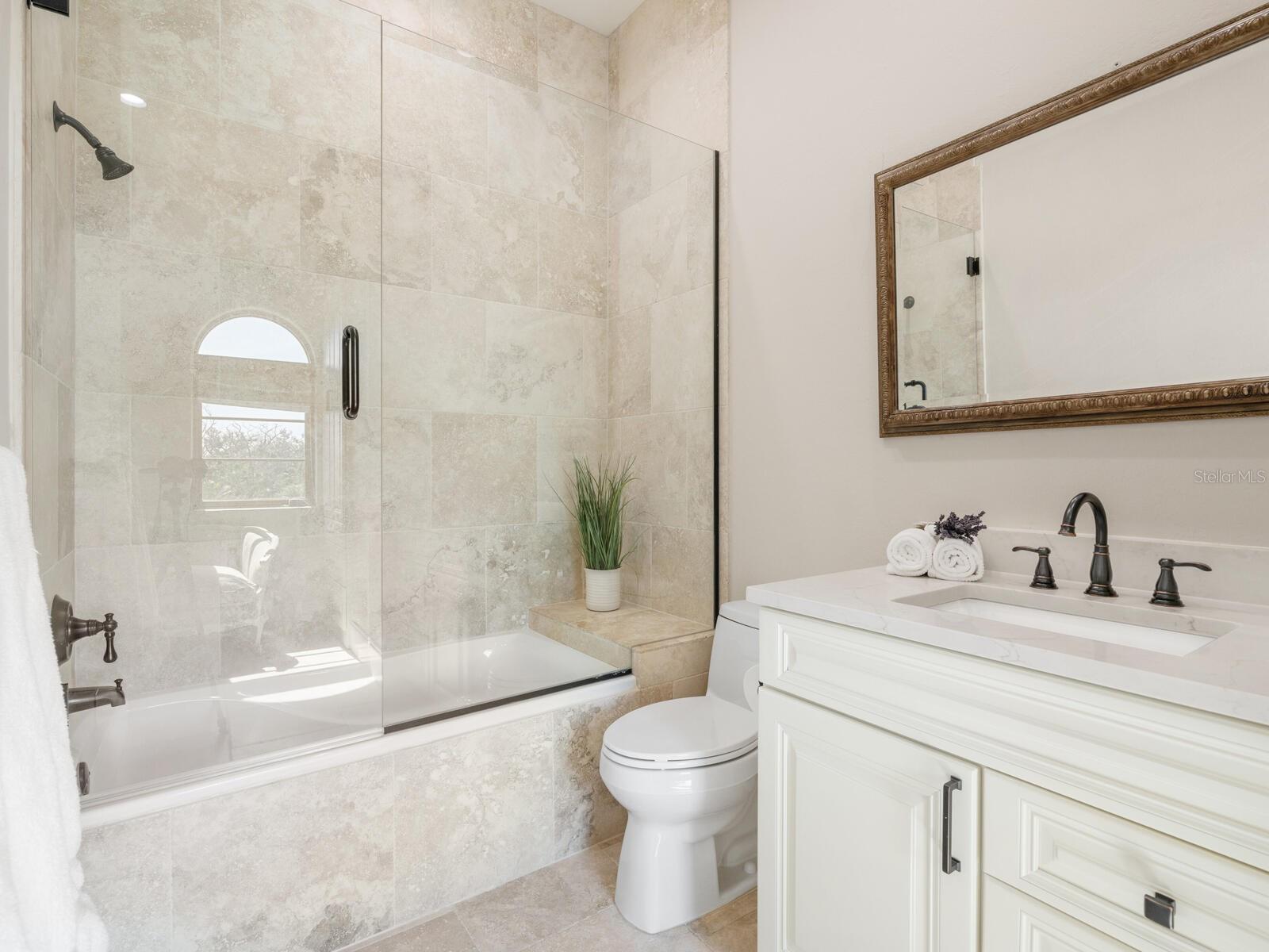 COCOANUT BAYOU - Residential