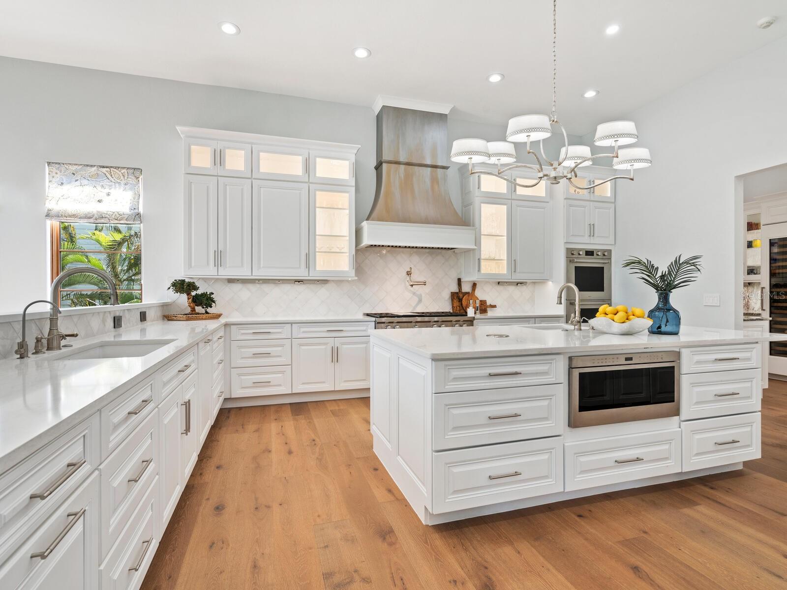 COCOANUT BAYOU - Residential