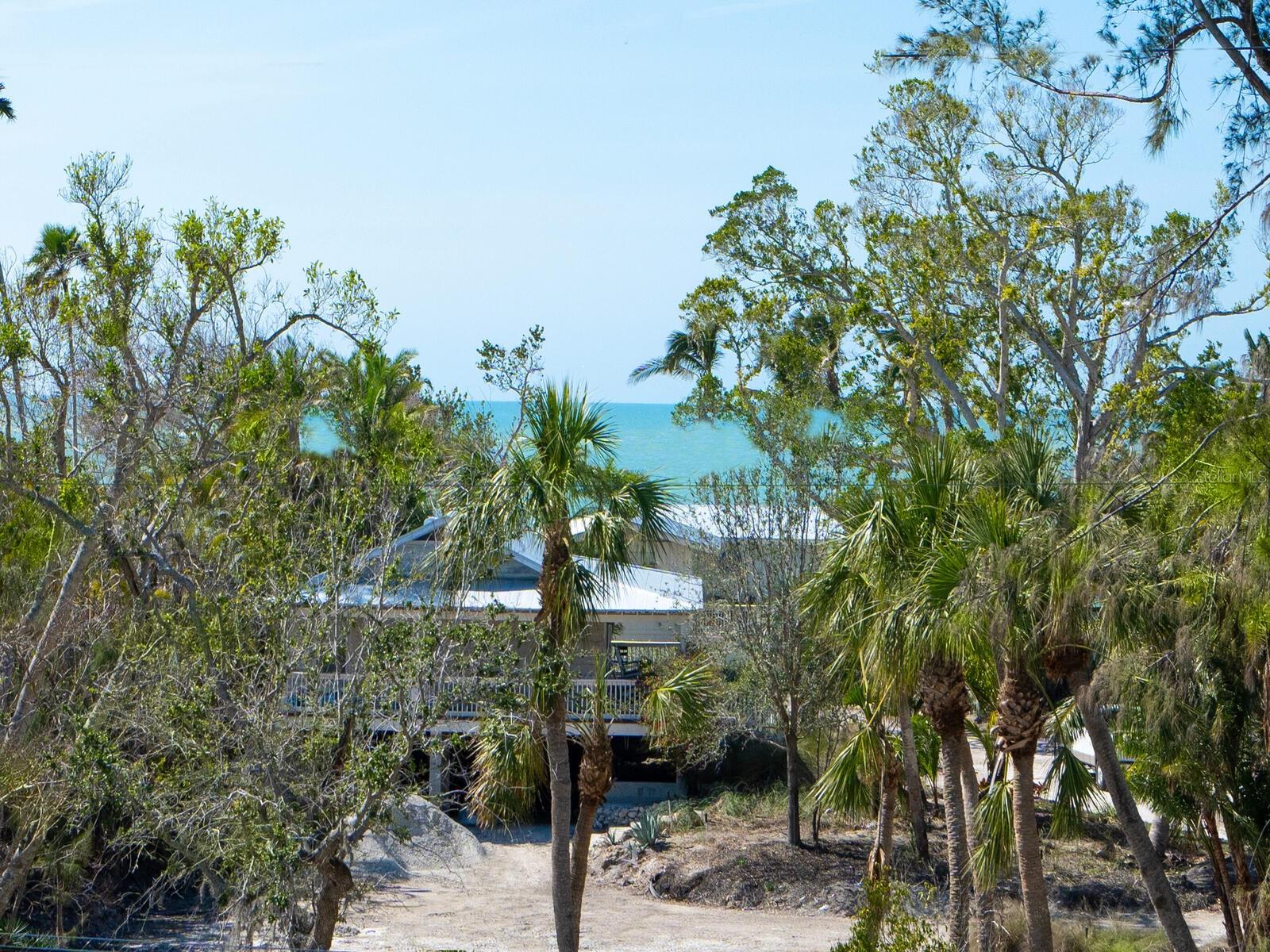 COCOANUT BAYOU - Residential