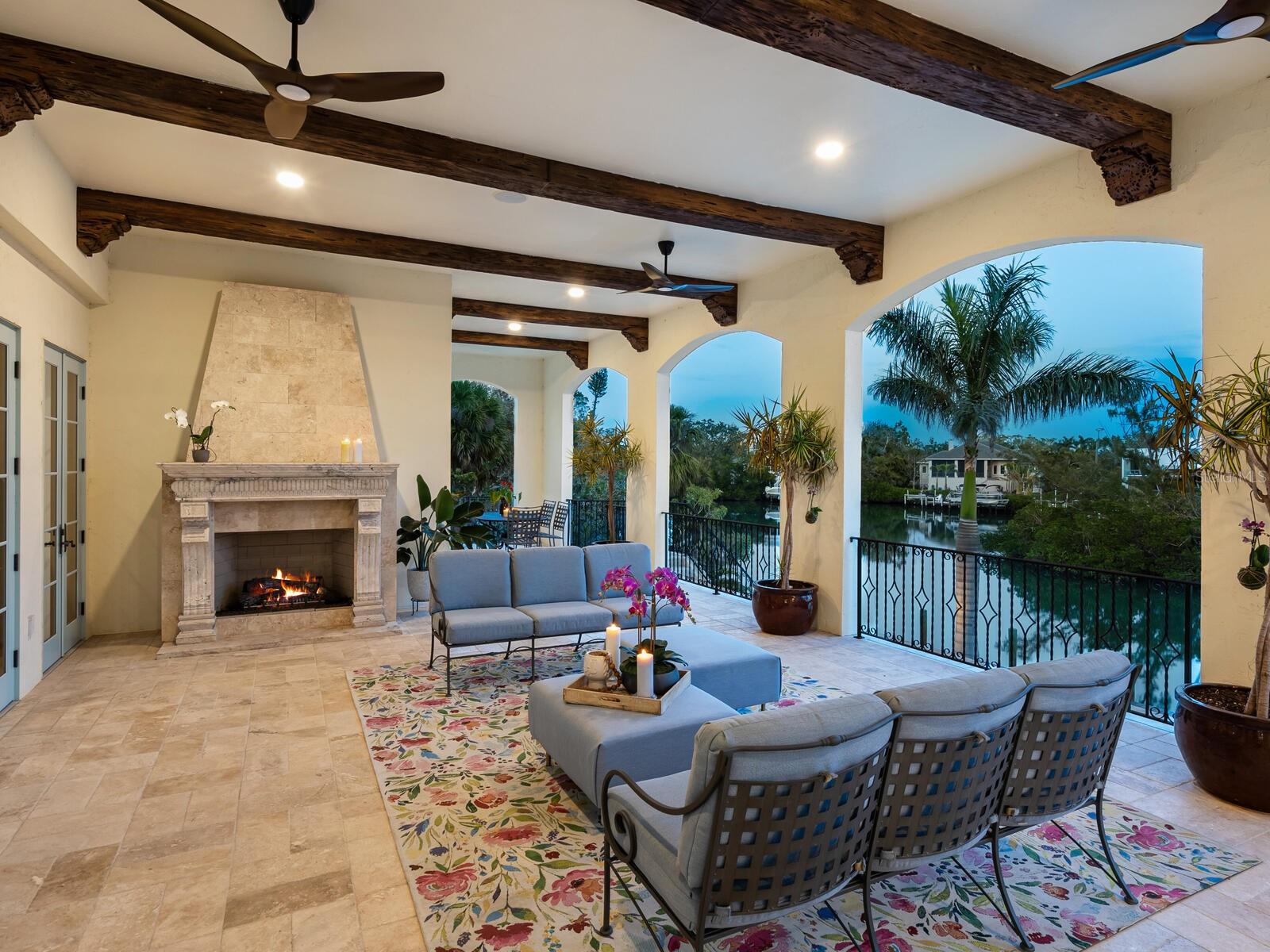 COCOANUT BAYOU - Residential