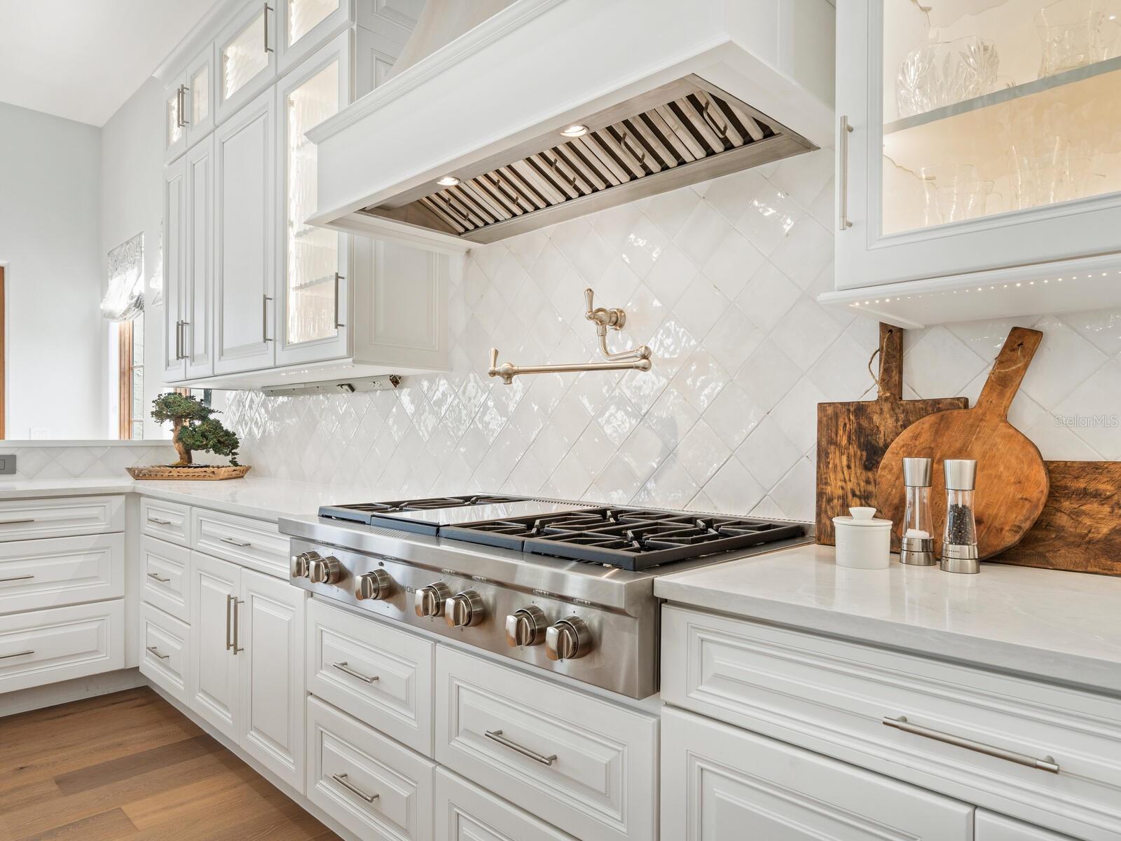 COCOANUT BAYOU - Residential