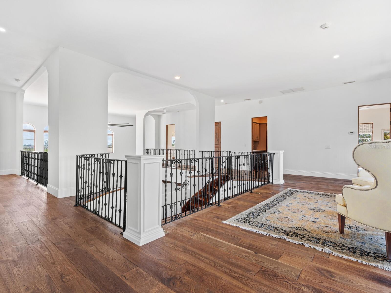 COCOANUT BAYOU - Residential