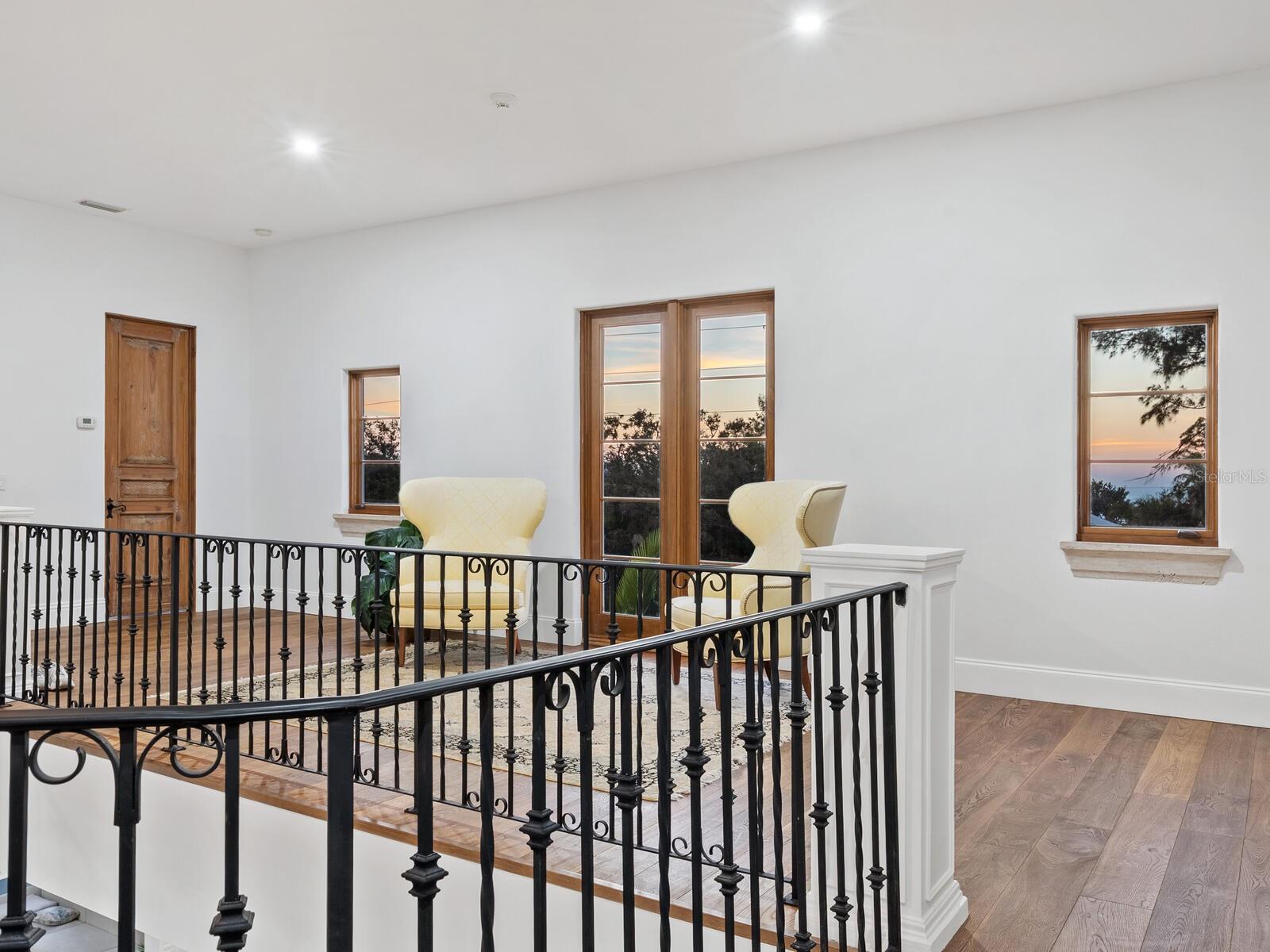 COCOANUT BAYOU - Residential