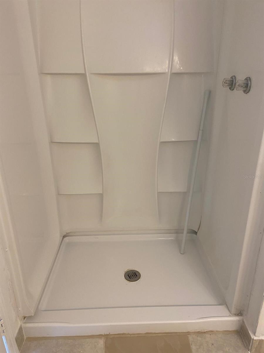 11 54 39 152.93 AC M/L NE1/4 OF SEC INCLUDING TR 2 - Residential