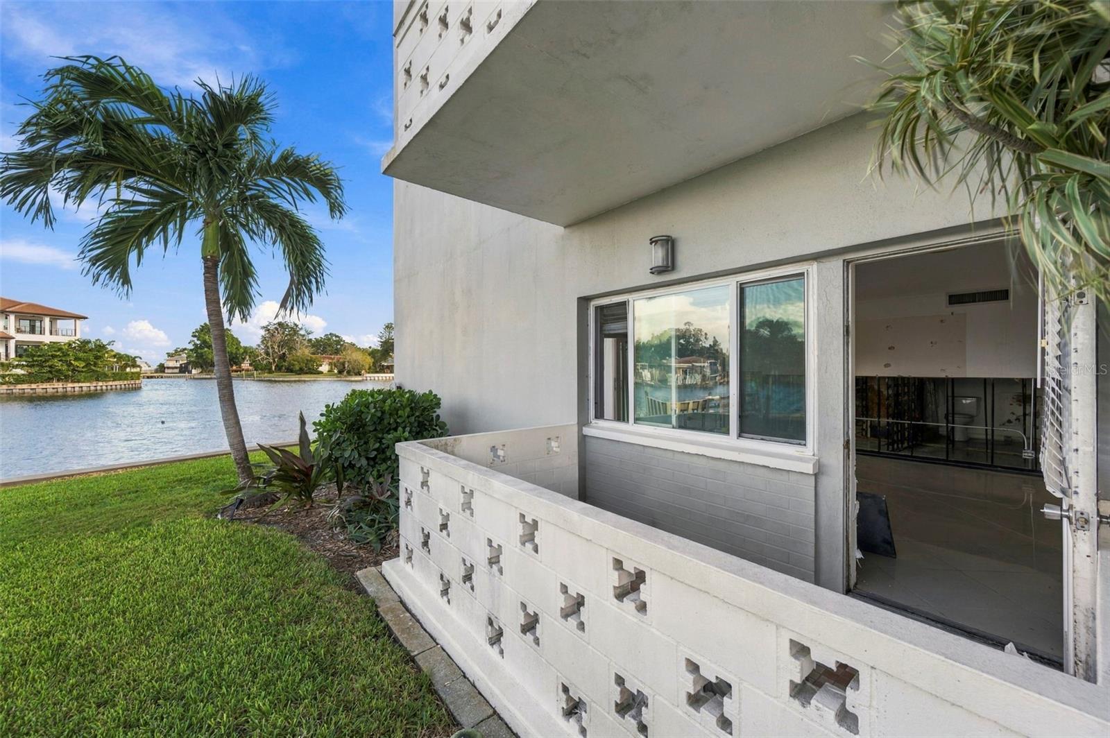 1365 SNELL ISLE BOULEVARD NE 1A