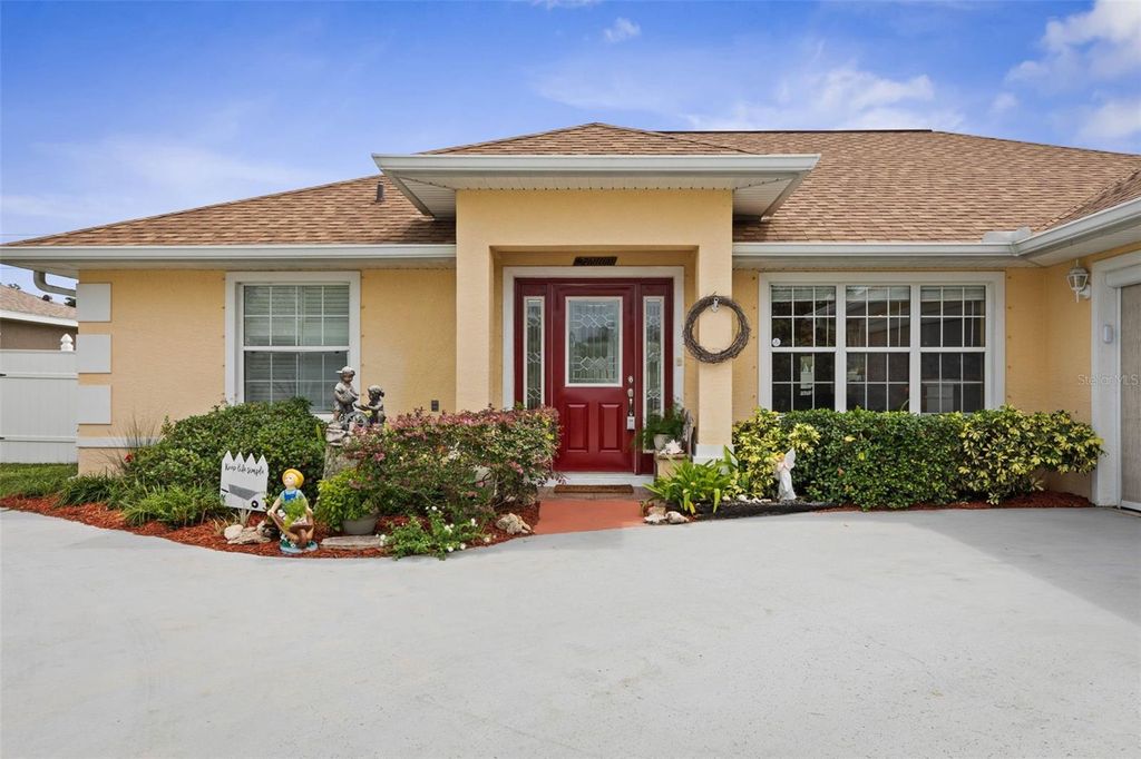 Photo of 56 Louisville Drive, Palm Coast, FL 32137 (MLS # FC313133)