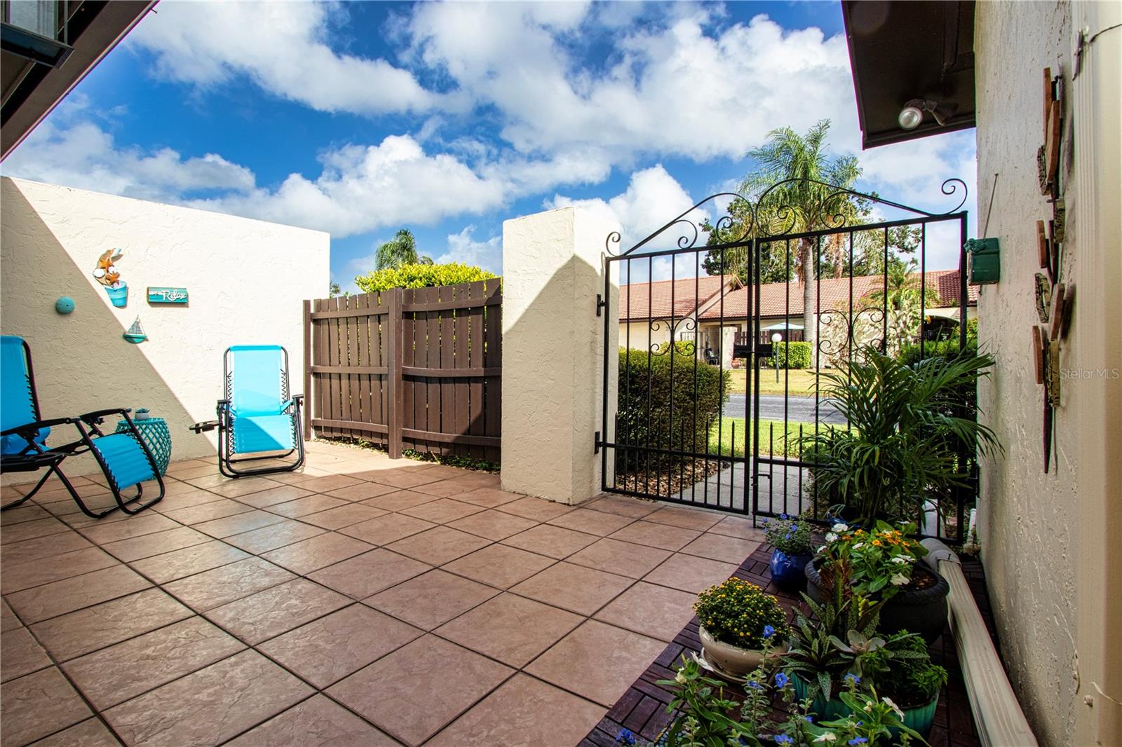 3873 EL POINIER COURT 8725