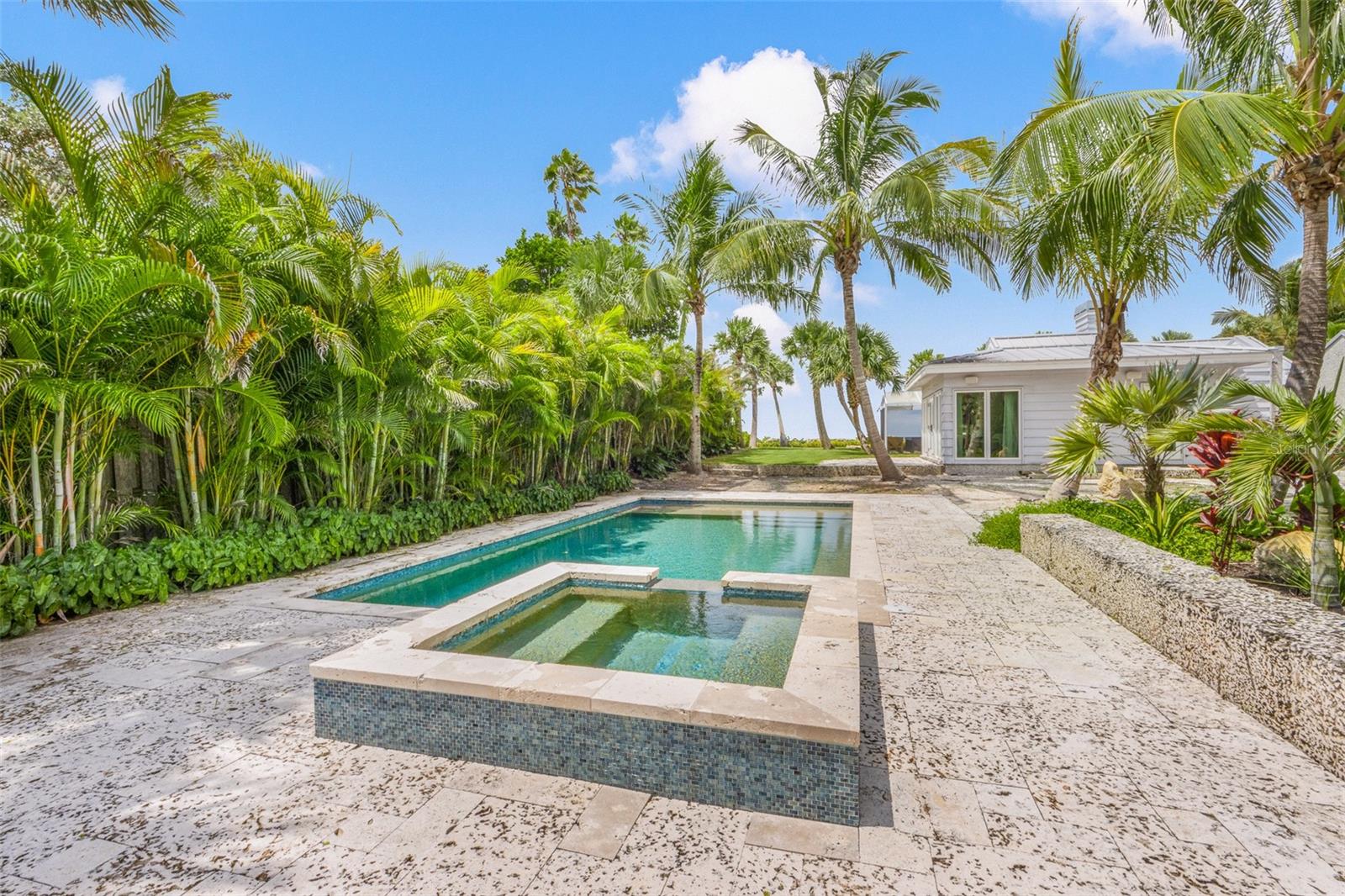 CASEY KEY - Residential