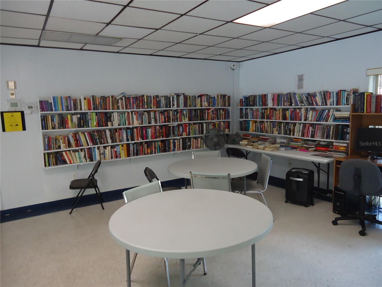 PATRICIAN OAKS - Residential