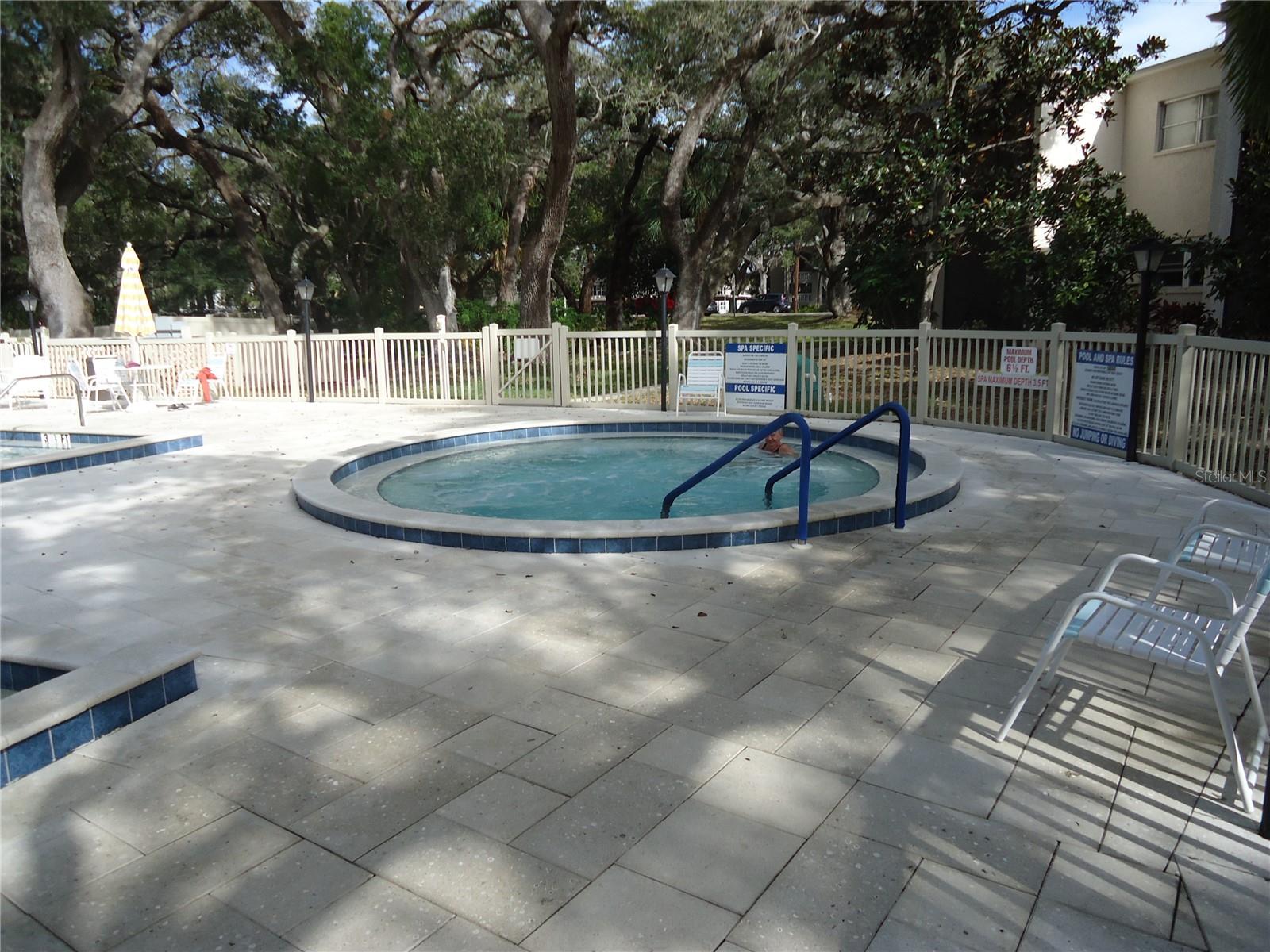 PATRICIAN OAKS - Residential