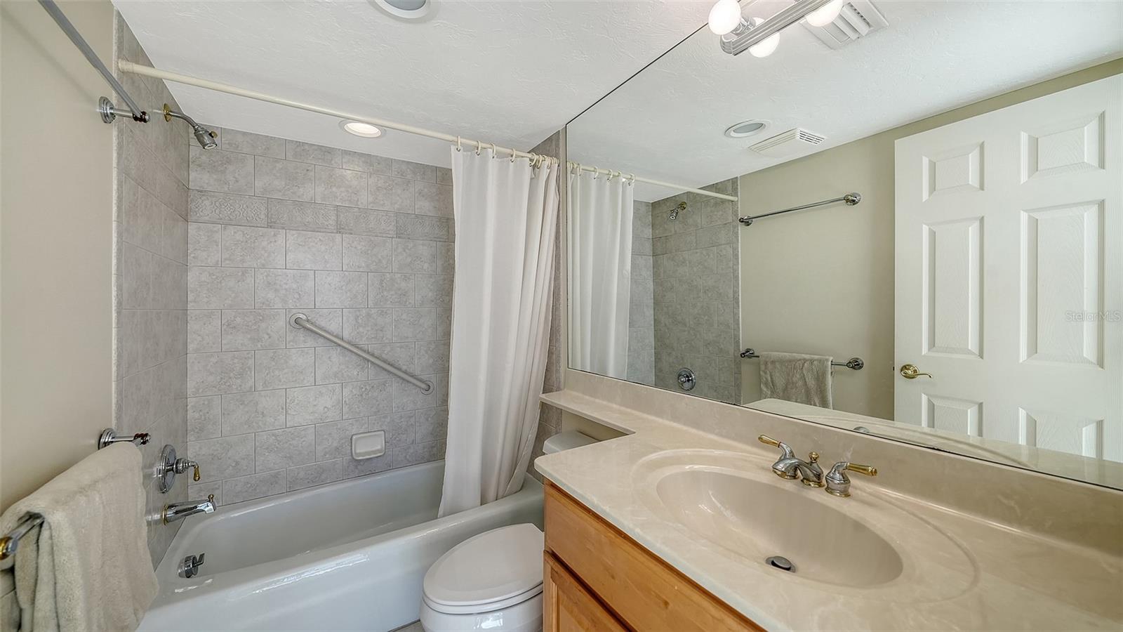 TERRACE EAST - Residential