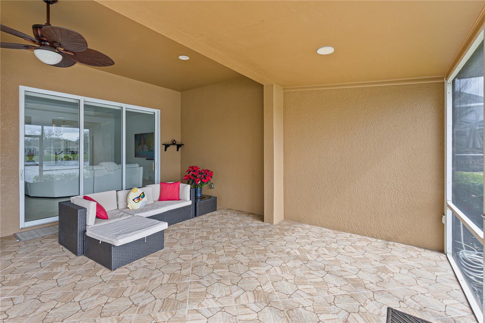 PALMA SOLA TRACE - Residential