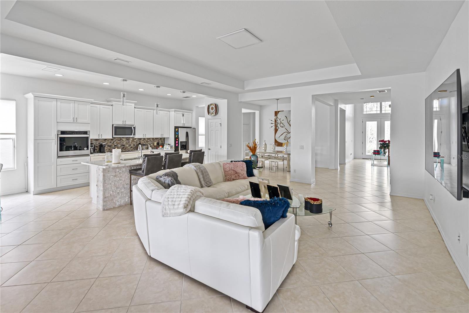 PALMA SOLA TRACE - Residential