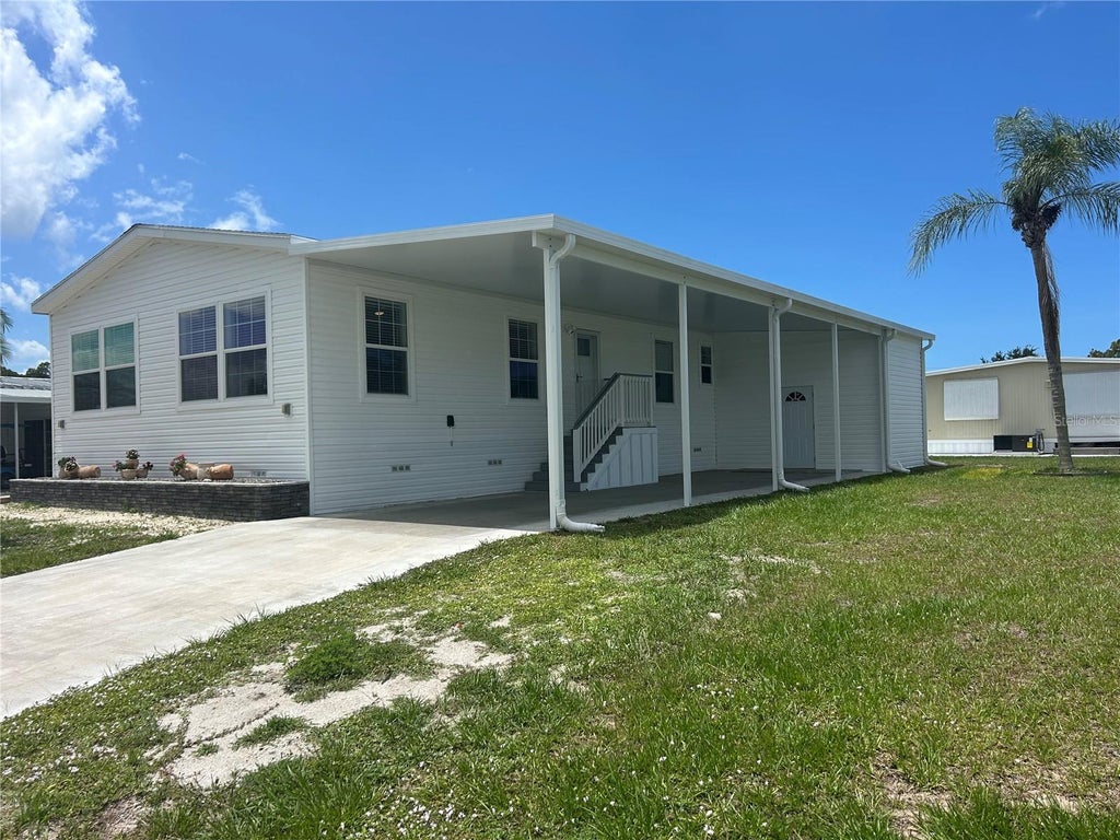 Photo of 2 S Botany Bay Circle, Englewood, FL 34223 (MLS # A4706703)