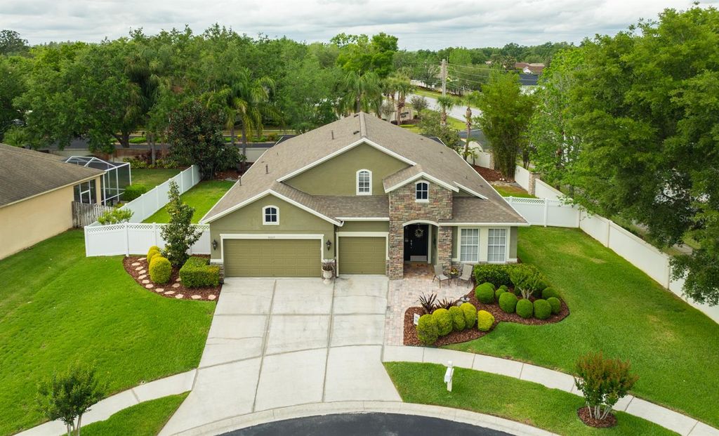 Photo of 30623 Bittsbury Court, Wesley Chapel, FL 33543 (MLS # TB8369010)