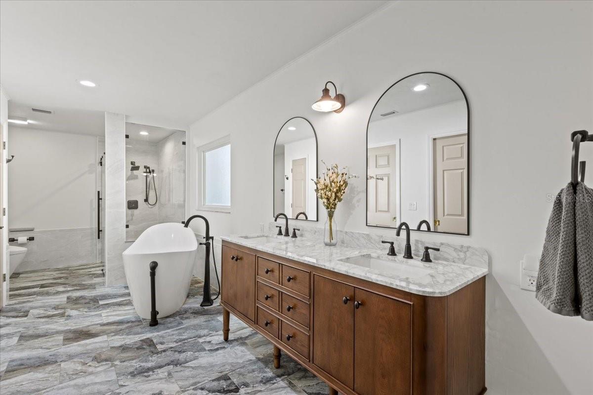 HAILE PLANTATION - Residential