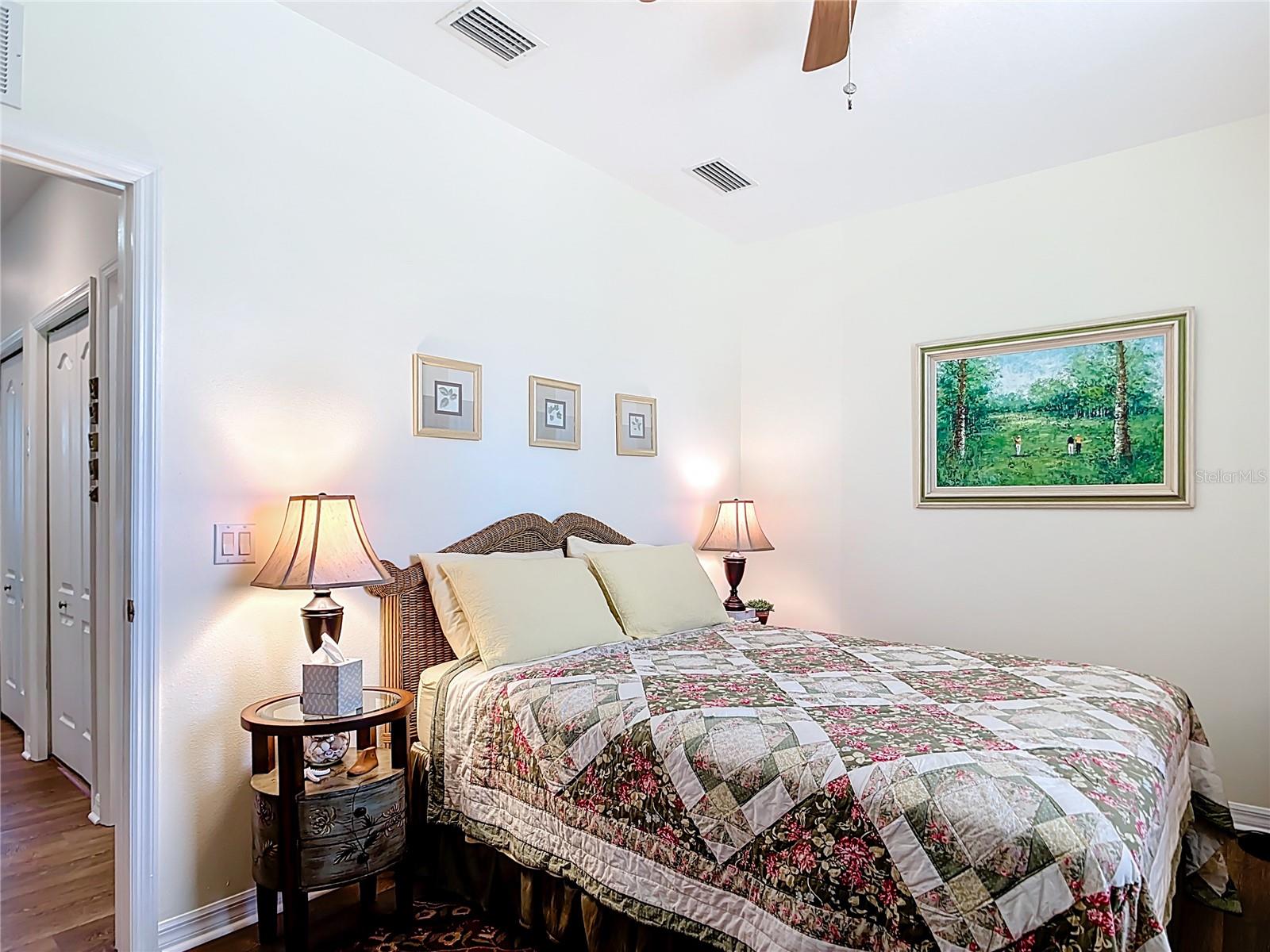 TOWNS AT LAKESIDE - Residential