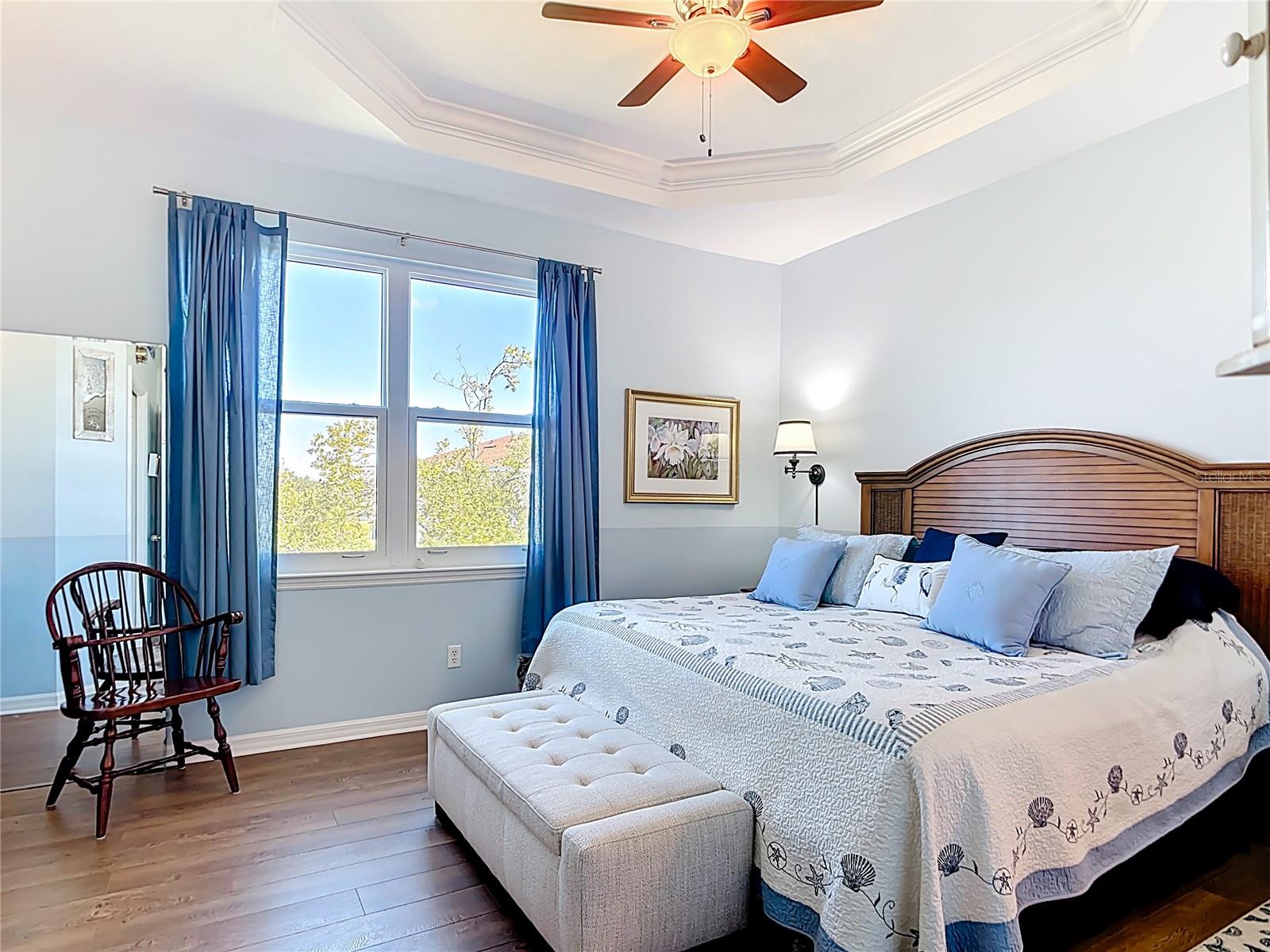 TOWNS AT LAKESIDE - Residential