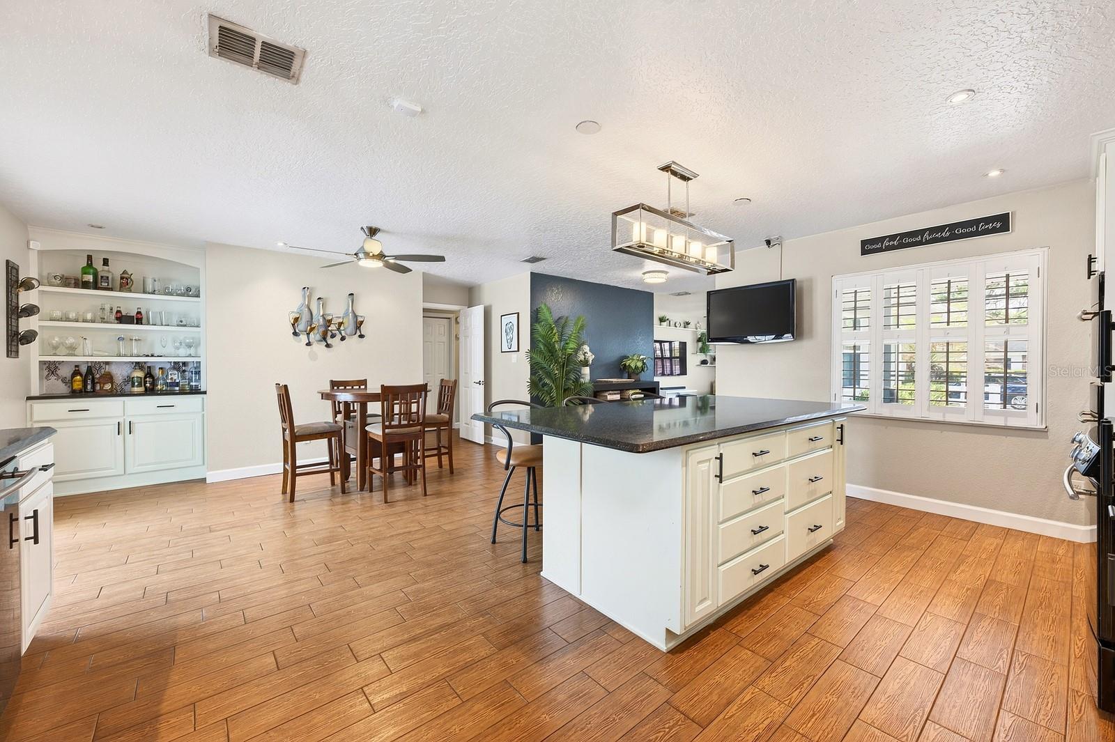 DOVER ESTATES - Residential