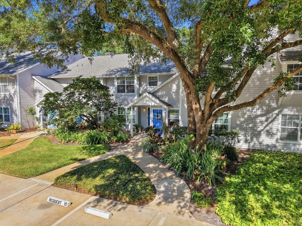 Photo of 3213 Valley Oaks Drive, Tampa, FL 33618 (MLS # TB8494094)