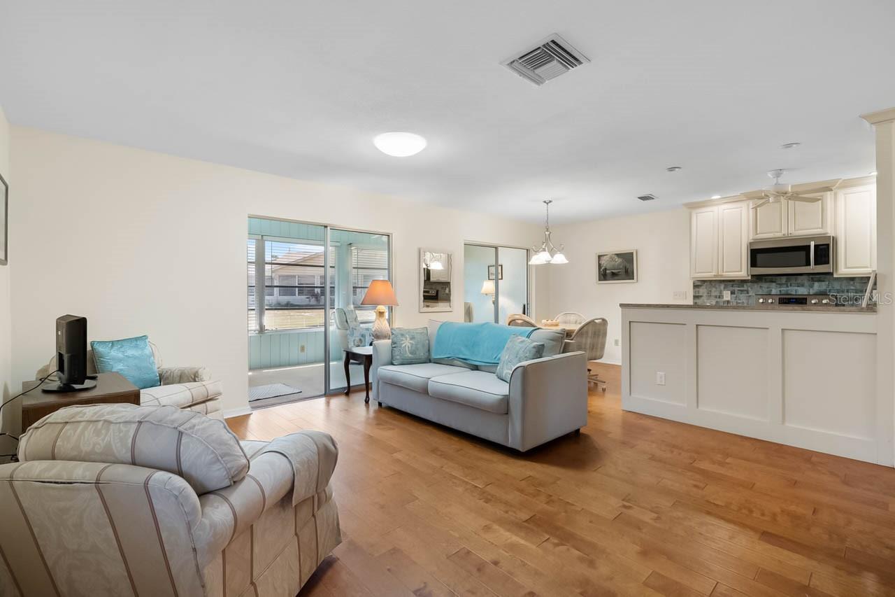 407 FELTHAM TRAIL A
